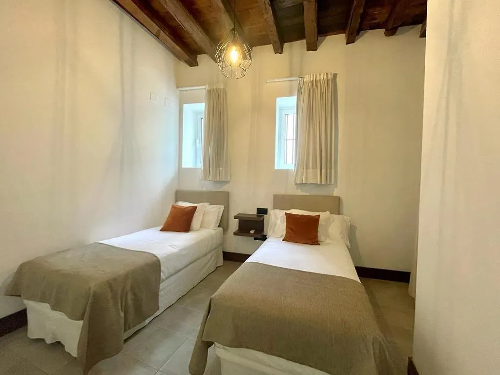 Appartamento Eva Recommends Triana Siviglia 0*,  Spagna